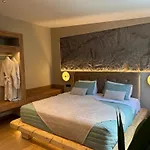Compass Luxury Apartmán *