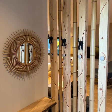 Compass Luxury פליראקי