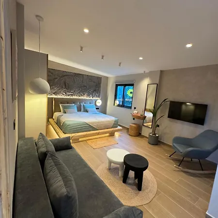 Compass Luxury דירה *